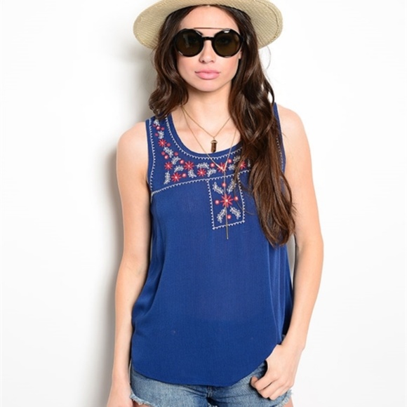 Tops - NWOT Blue embroidery  tank top